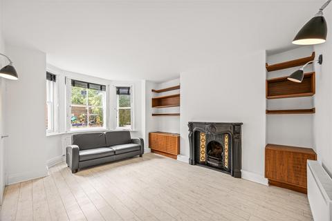 Fairhazel Gardens, South Hampstead NW6 2 bed apartment for sale