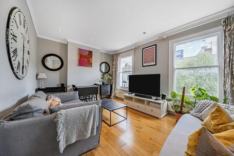 Burnthwaite Road, Fulham 3 bed flat for sale