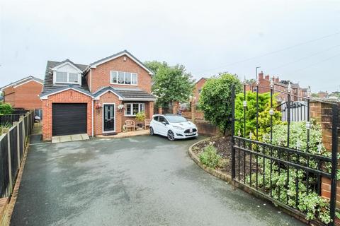 High Street, Ossett WF5 3 bed detached house for sale