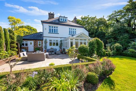 Burdon Lane, Cheam 6 bed detached house for sale