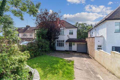 Gallows Hill, Kings Langley, WD4 3 bed semi