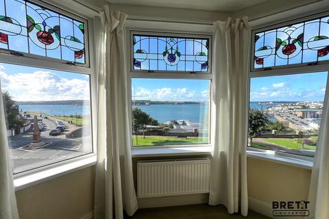 Hamilton Terrace, Milford Haven... 4 bed semi