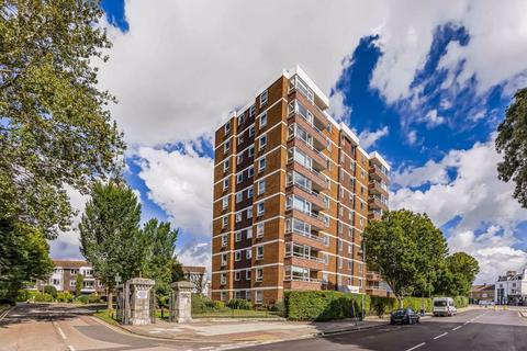 Blount Road, Portsmouth 2 bed flat for sale