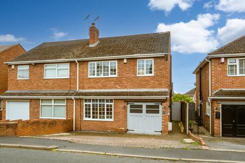 Fir Grove, Stourbridge DY8 3 bed semi