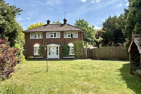 Lodge Road, Writtle, Chelmsford 3 bed detached house for sale