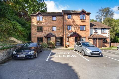 St. Benedicts Close, Hampshire GU11 1 bed apartment for sale