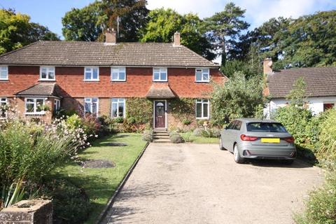 NEWENHAM ROAD, GREAT BOOKHAM, KT23 3 bed semi