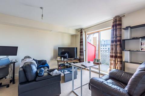 6 Pancras Way, London E3 1 bed flat for sale