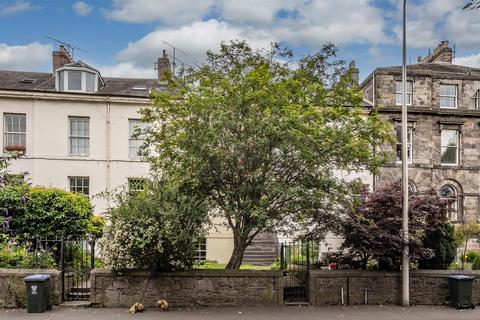 Marshall Place, Perth 2 bed flat for sale