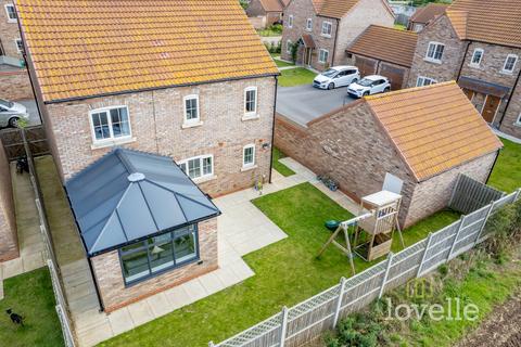 Owens View, Blyton DN21 4 bed detached house for sale