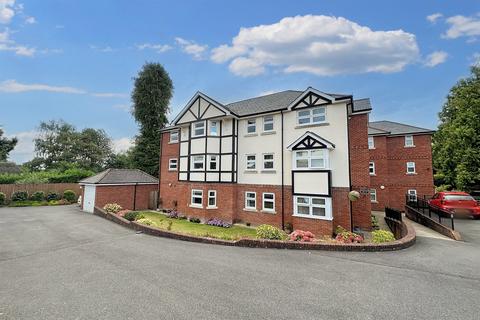 Verwood 2 bed flat for sale