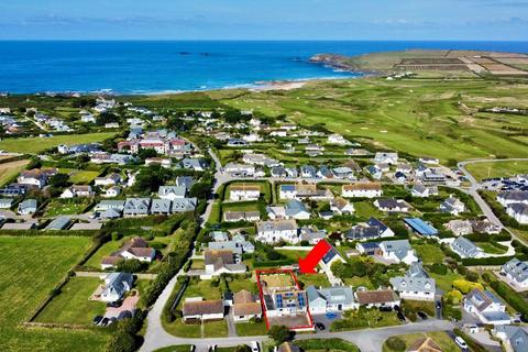 Constantine Bay, PL28 3 bed detached bungalow for sale