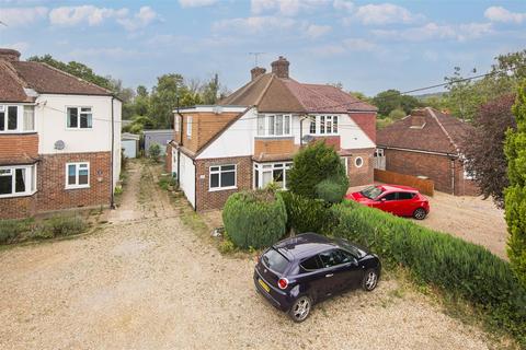 Wrotham Road, Borough Green TN15 4 bed semi