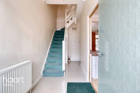 5 bedroom terraced house for sale