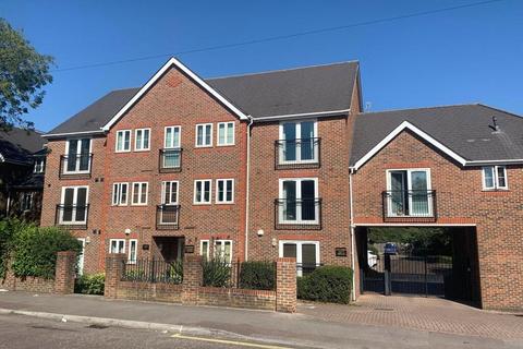 Rosemount Court, West End, Southampton 2 bed apartment for sale