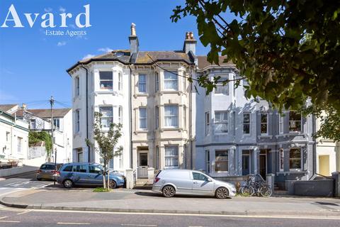 Princes Crescent, Brighton BN2 4 bed terraced house for sale