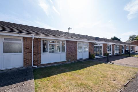 Grasmere Road, Kennington, TN24 2 bed terraced house for sale