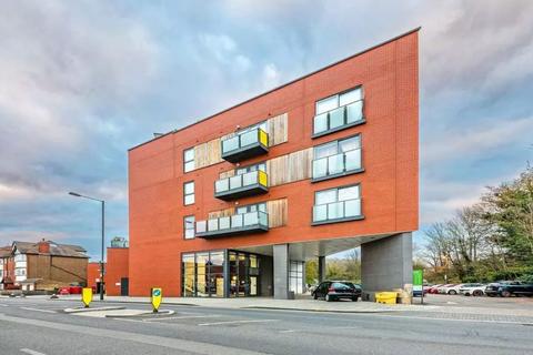West Barnes Lane, London SW20 2 bed flat for sale