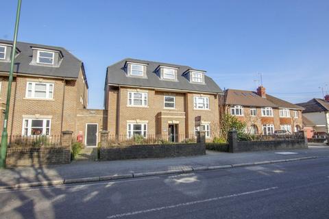 Sydney Road, Copperwood Court, RH16 1 bed flat for sale