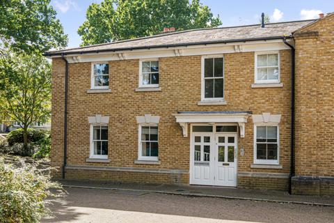 Cedars Close, Belmont Hill, London 2 bed apartment for sale