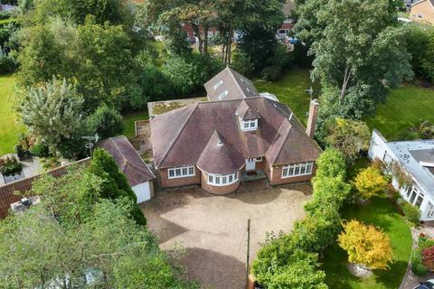 5 bedroom detached bungalow for sale