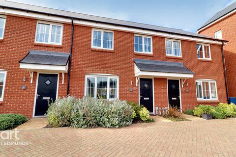 Waites Close, Bury St Edmunds 3 bed terraced house for sale