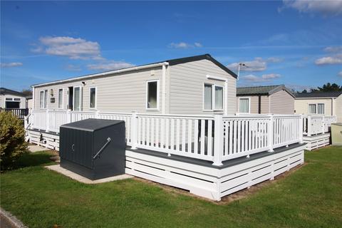 Shorefield, Near Milford On Sea... 2 bed park home for sale