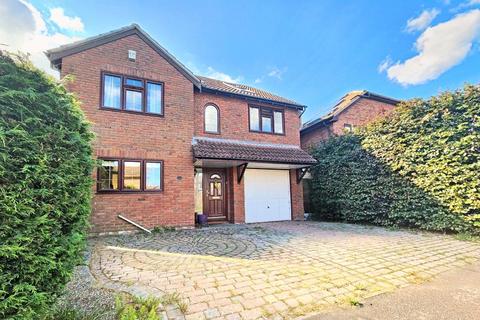 Cuckoo Lane, Stubbington, PO14 6 bed detached house for sale