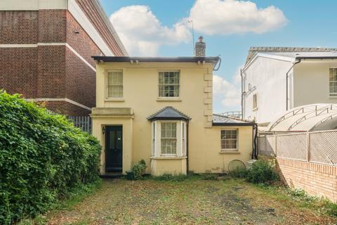 London W4 4 bed detached house for sale