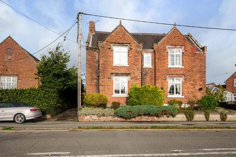 Chester Road, Acton, Nantwich 3 bed semi