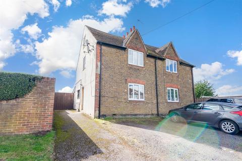 Tylers Green Road, Swanley, Kent 2 bed semi