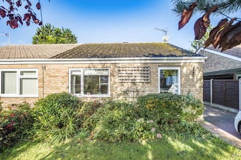 2 bedroom semi-detached bungalow for sale