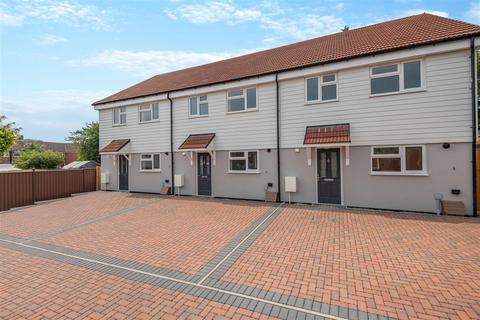 Medina Road, Ditton, Aylesford 3 bed terraced house for sale