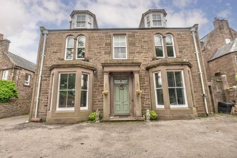 7 bedroom detached house for sale