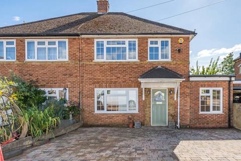 5 bedroom semi-detached house for sale