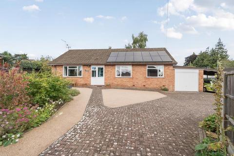 Leominster,  Herefordshire,  HR6 3 bed detached bungalow for sale