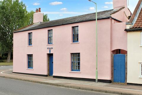 Reydon, Southwold, Suffolk, IP18 4 bed detached house for sale