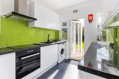 Bushey Road, Raynes Park SW20 3 bed terraced house for sale