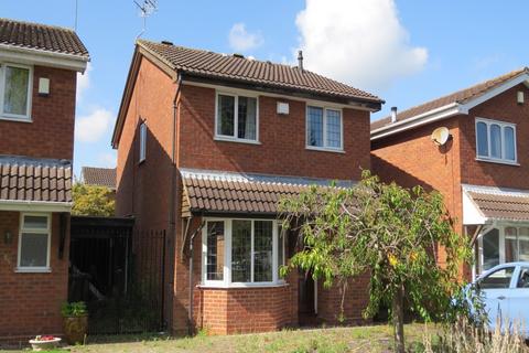 3 bedroom link detached house for sale