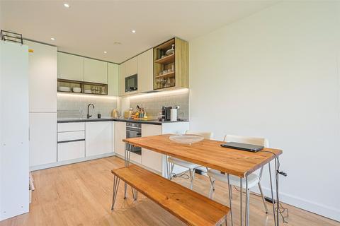 Beaufort Square, Beaufort Park... 2 bed apartment for sale