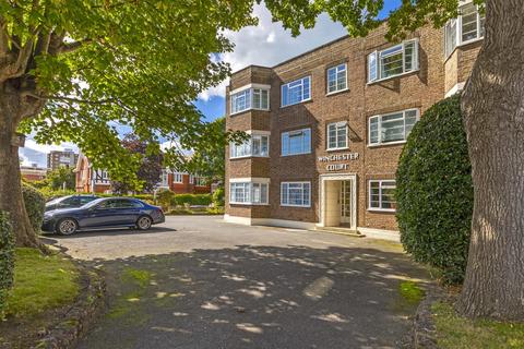 Heene Road, Worthing 3 bed apartment for sale