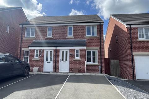 Ffordd Y Glowyr, Carway, Kidwelly 2 bed semi