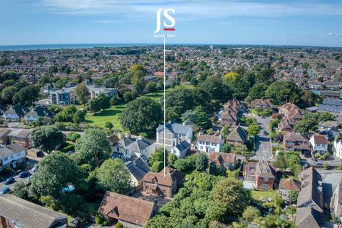 The Old Fig Garden Bishops Close... 3 bed detached house for sale