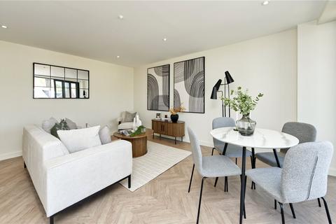 High Street, Beckenham, BR3 3 bed apartment for sale