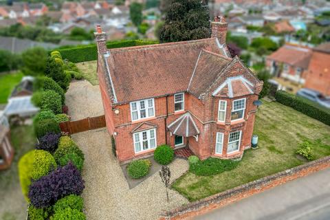 Norwich Road, North Walsham 5 bed detached house for sale