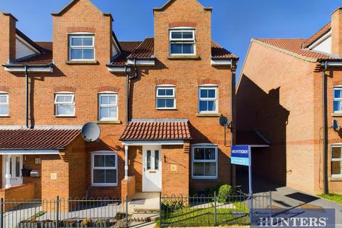 The Crayke, Bridlington 3 bed end of terrace house for sale