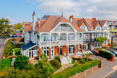 The Leas, Westcliff