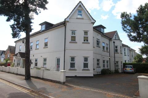 Knyveton Road, Bournemouth BH1 2 bed flat for sale