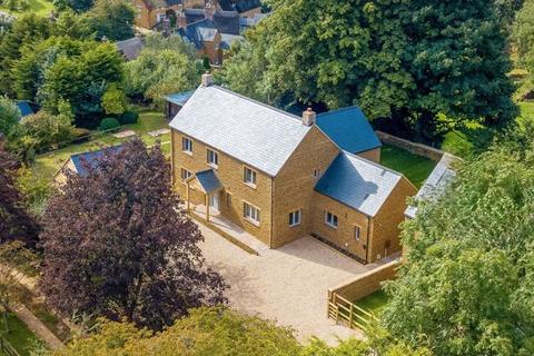 Stratford Road, Banbury OX15 5 bed detached house for sale