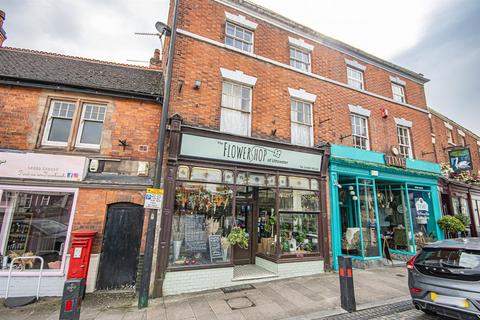 Market Place, Uttoxeter ST14 4 bed apartment for sale